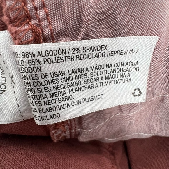 Universal Thread Mauve High Rise MIDI Cuffed Shorts Size 4 Women’s - Picture 6 of 6